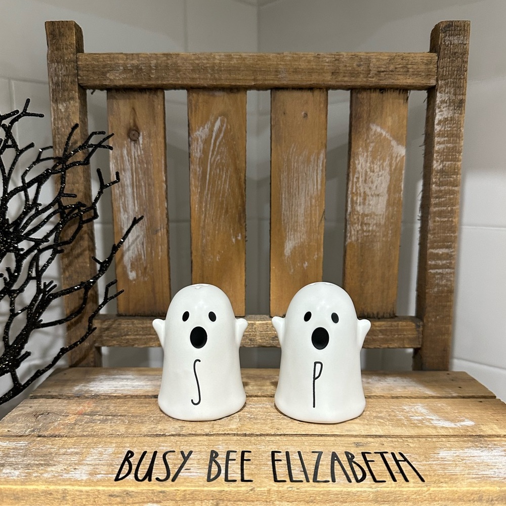 🆕 Rae Dunn | 👻 Ghost "S" & P" Shakers!